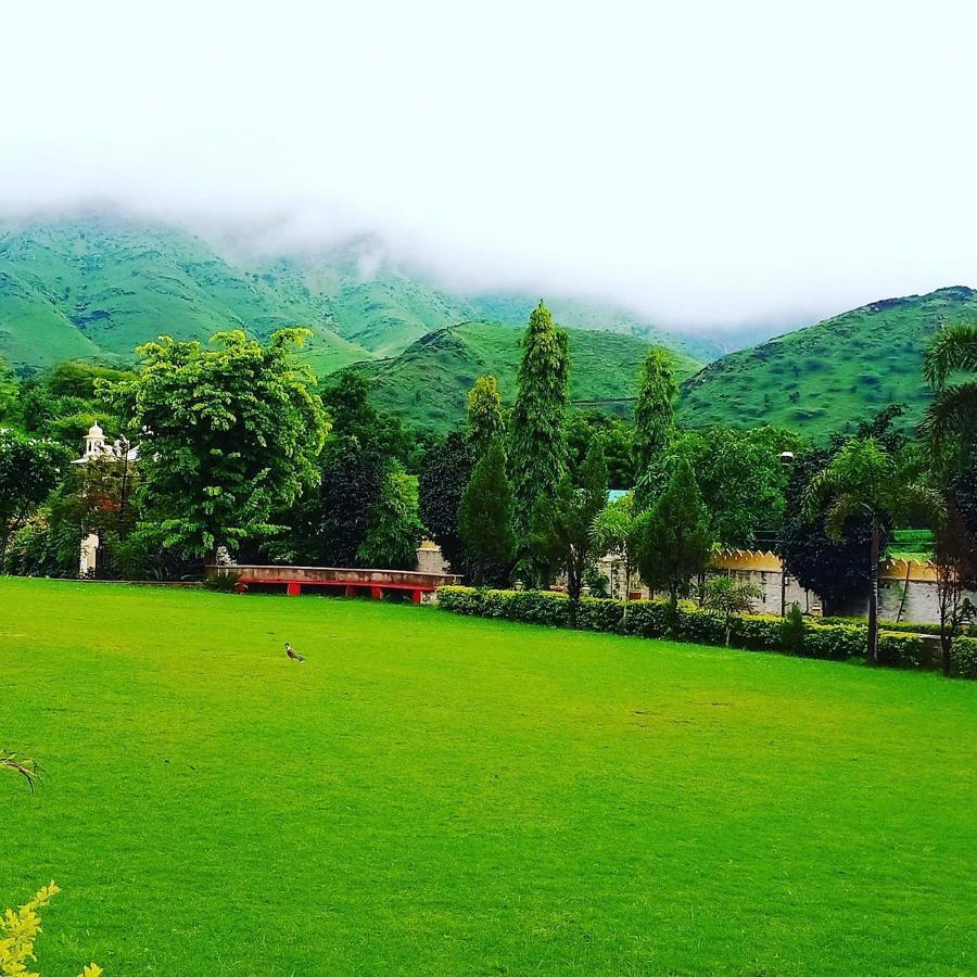Meera Valley Resort By Nexottel Udaipur Exterior foto