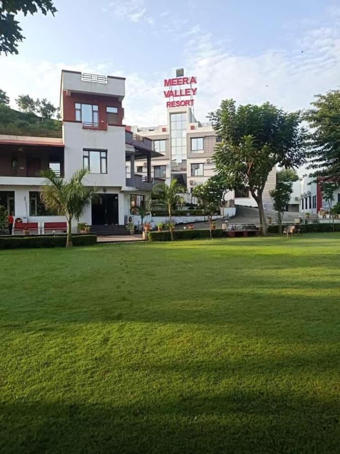 Meera Valley Resort By Nexottel Udaipur Exterior foto