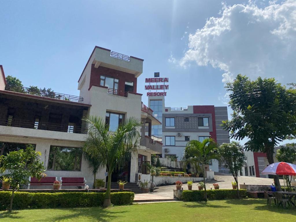 Meera Valley Resort By Nexottel Udaipur Exterior foto